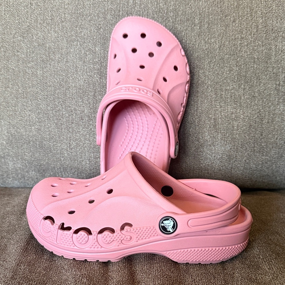 CROCS Kids Classic Clog in Bubblegum Pink